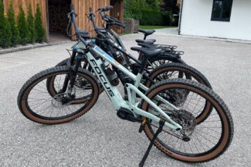 E-Bike-Urlaub-im-Herbst-unsere-Fullys-360x240