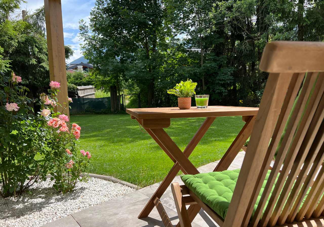 Herrlicher Garten mit Terrasse Viola1